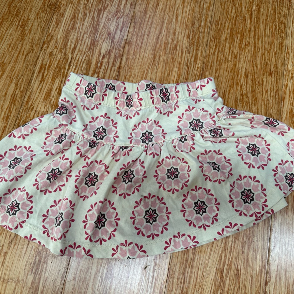 Floral Patterned Skirt from Tea Collection - Picture 2 of 3